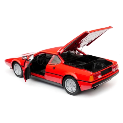 BMW M1 - model Welly - skala 1:24